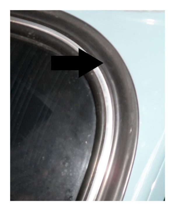 Front Windscreen rubber Seal AM96198 - Citroen Ami 8