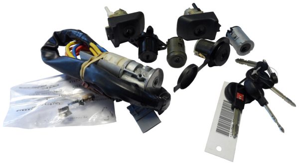 XM ignition and lock set