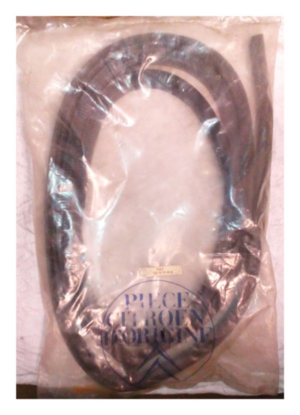 7Gy-95-575-618 Citroen GS Front Door Seal - Right Hand Front - Part No:7GY 95 575 618