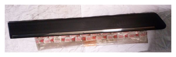 95 639 099 Citroen Xantia Right Hand Rear Door Moulding - Part No: 95 639 099
