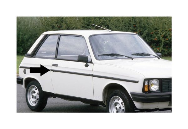 Citroen LNA Drivers Door Trim Moulding - Part No: 95 581 766