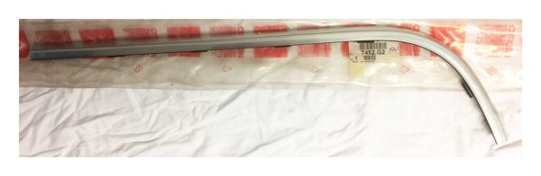 7452.G2 Citroen Xantia Rear Bumper Trim (Estate) -Chrome-Part no: 7452.G2