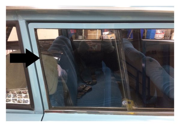 Citroen Ami Rear Window Glass End Runner AM961111 AM96194B