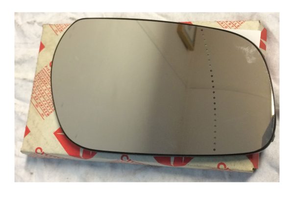 Citroen Xsara Mirror Glass- Part No: 8151.CQ