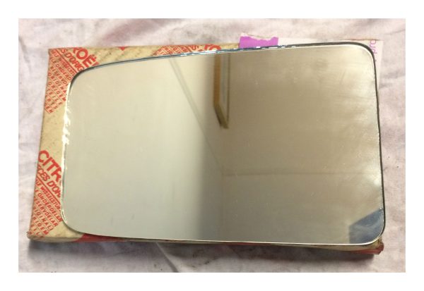 Citroen BX Mirror Glass - Part No: 95619704