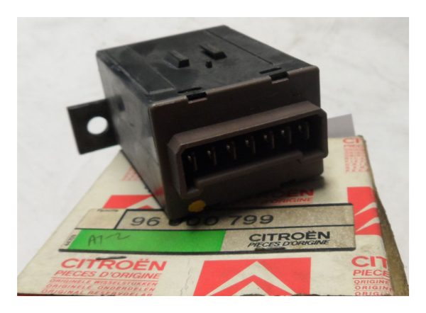 Citroen BX Interior Light Relay - Part No: 96000799 / 96109578