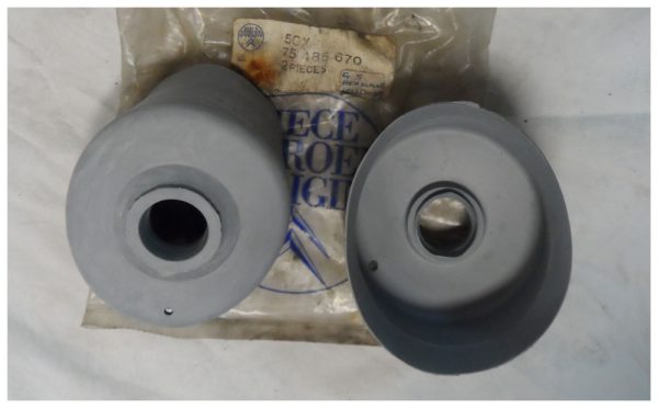 5gx-75-485670 Citroen GS/A Pair of Headlamp Protectors - Part No: 5GX75485670