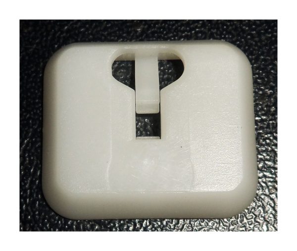 CX boot lid Trim Clip Part No : 95597316