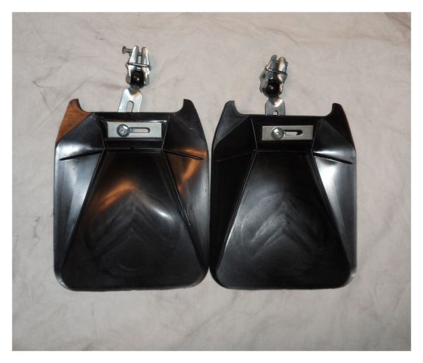 dyane-mudflaps Mudflaps - Possibly Dyane?