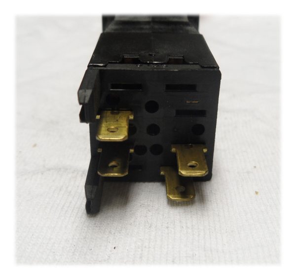 Xantia Rear Window Lock Switch - USED