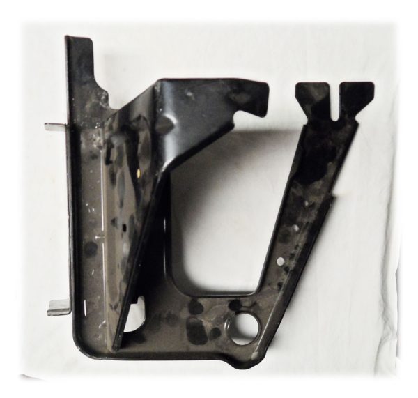 Front Outrigger - 95661948