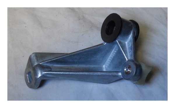 BX Gear Linkage Bracket BX 14 Part No : 9564057780