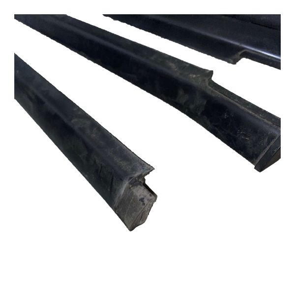 ZX Saloon Poseur Mouldings