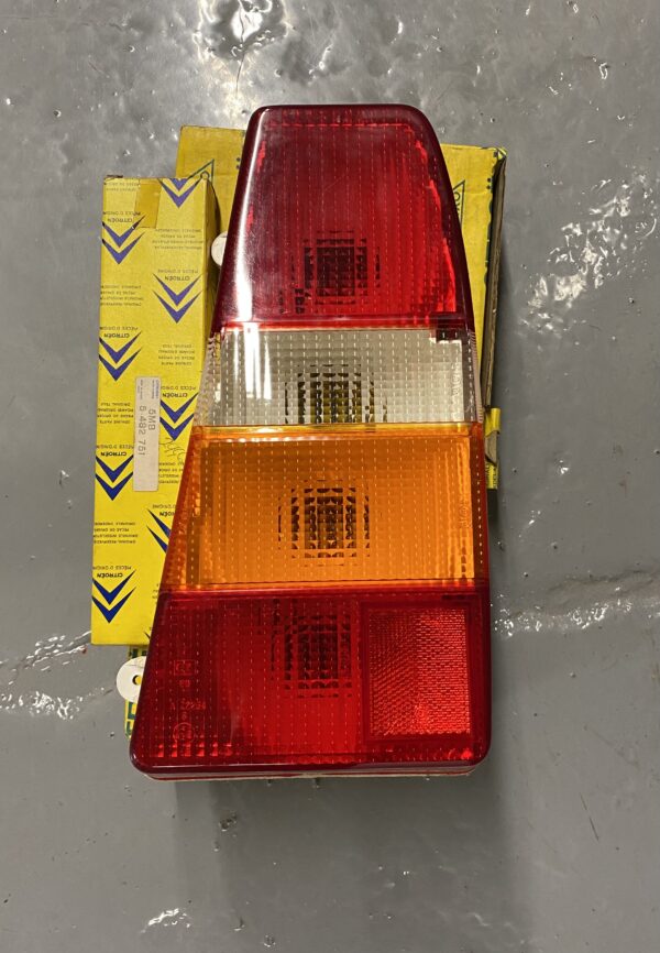 CX Rear Right Light Unit Part No : 5482750