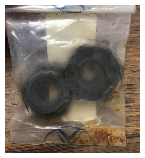 2cv , Dyane , Ami , Mehari Brake fluid reservoir seals - 5509368