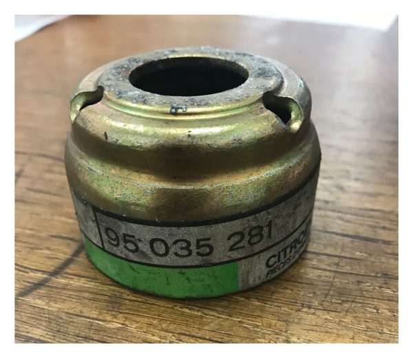 Citroen AX Strut Top Mount Cap - 95035281