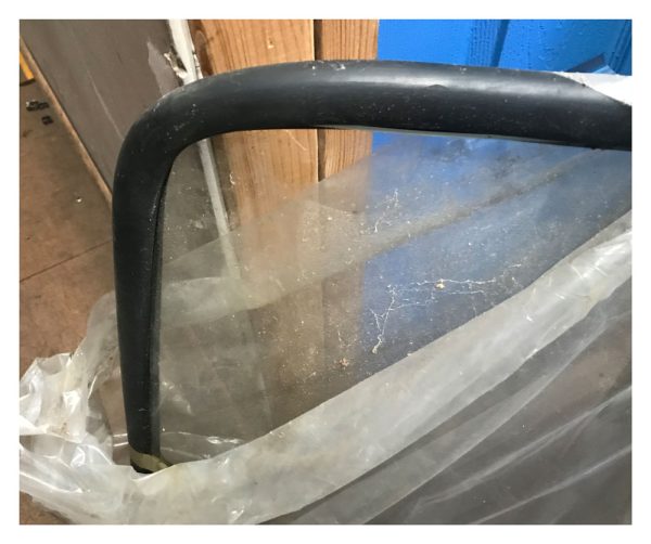 gsa-windscreen.. GS/A Windscreen and seal - 7GY95575404