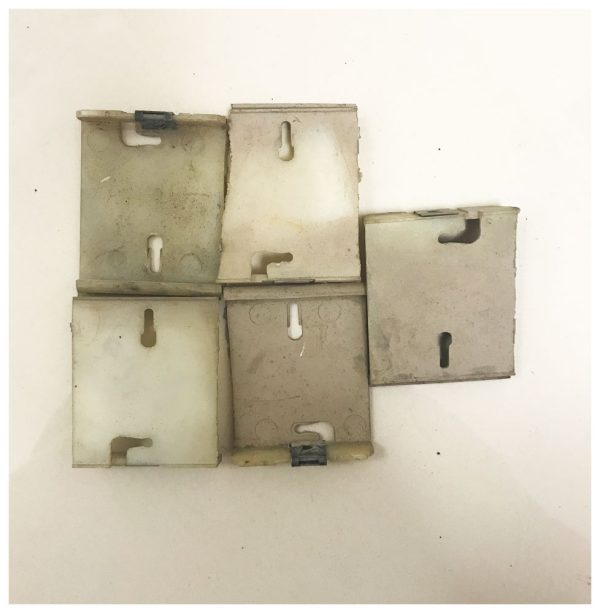 GSA X1 & X3 Tailgate Spoiler Clips 95533462