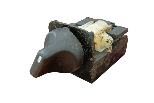 C15 Headlamp Adjuster Control-95604360