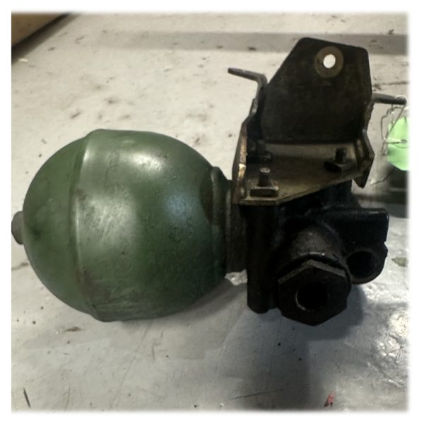 Citroen Xantia Rigidity Regulator Front 96170335 / 527712 / 527710